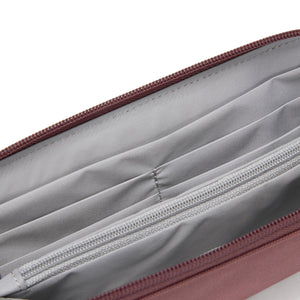 Product image of Pacsafe® RFIDsafe™ RFID blocking continental wallet