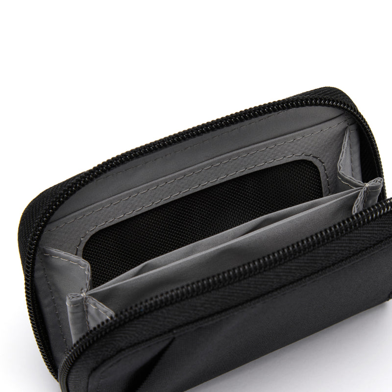 Pacsafe® RFIDsafe™ RFID blocking card wallet, Jet Black