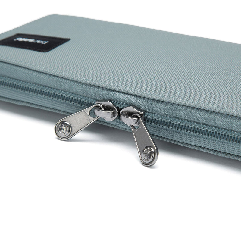 Pacsafe® RFIDsafe™ RFID blocking continental wallet, Fresh Mint