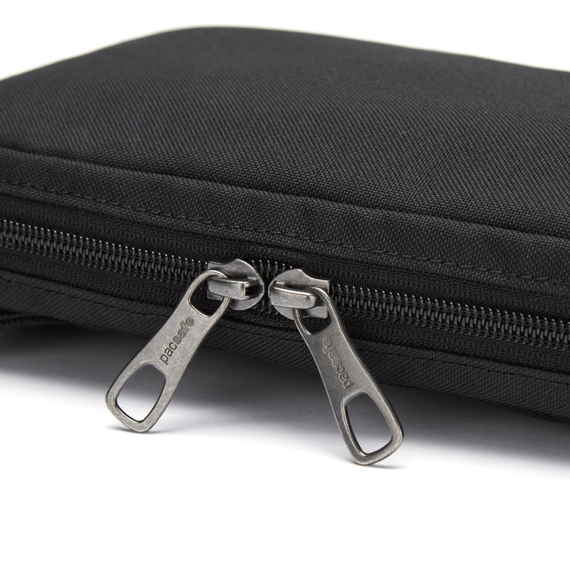 Pacsafe® RFIDsafe™ RFID blocking tech crossbody, Jet Black