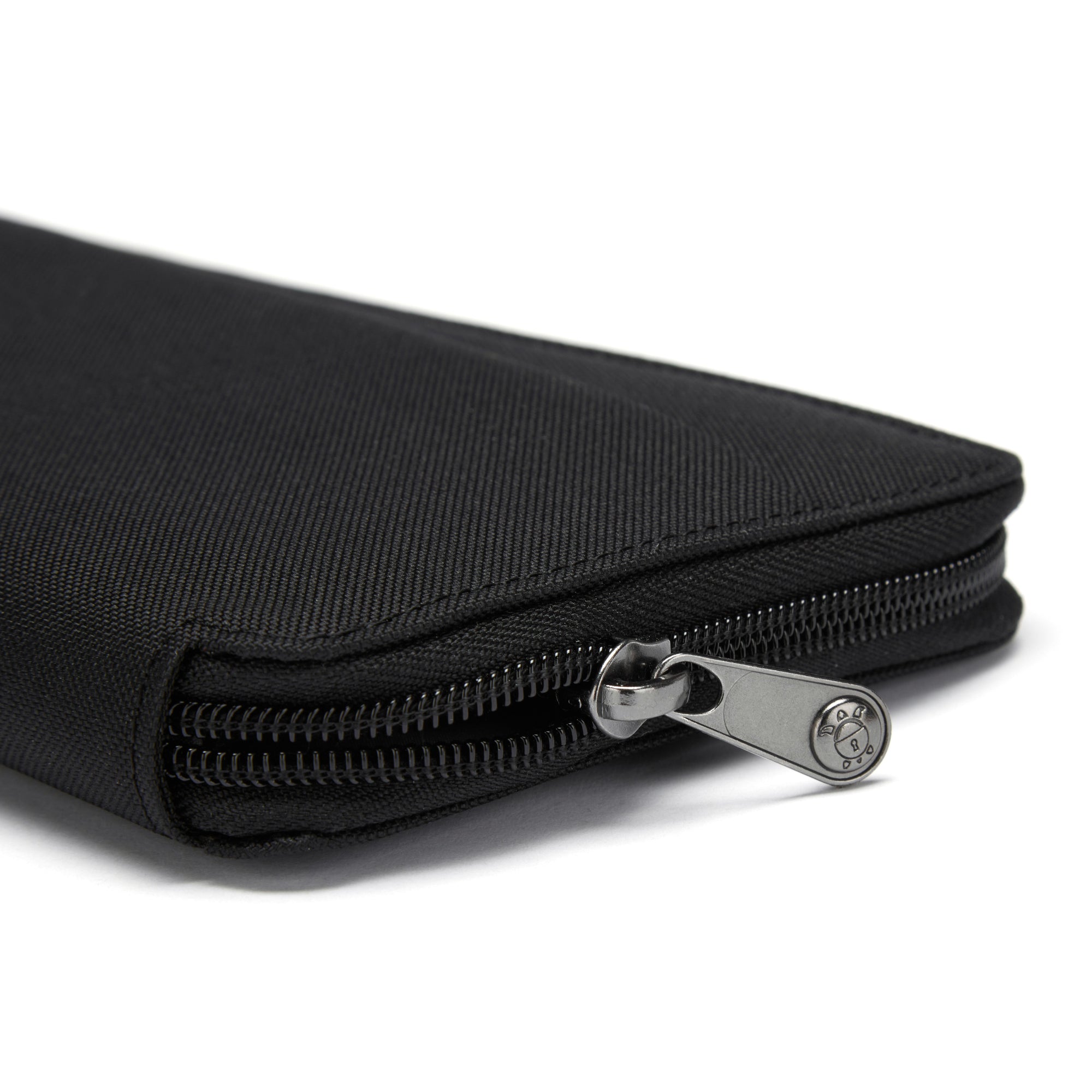 Product image of Pacsafe® RFIDsafe™ RFID blocking travel wallet