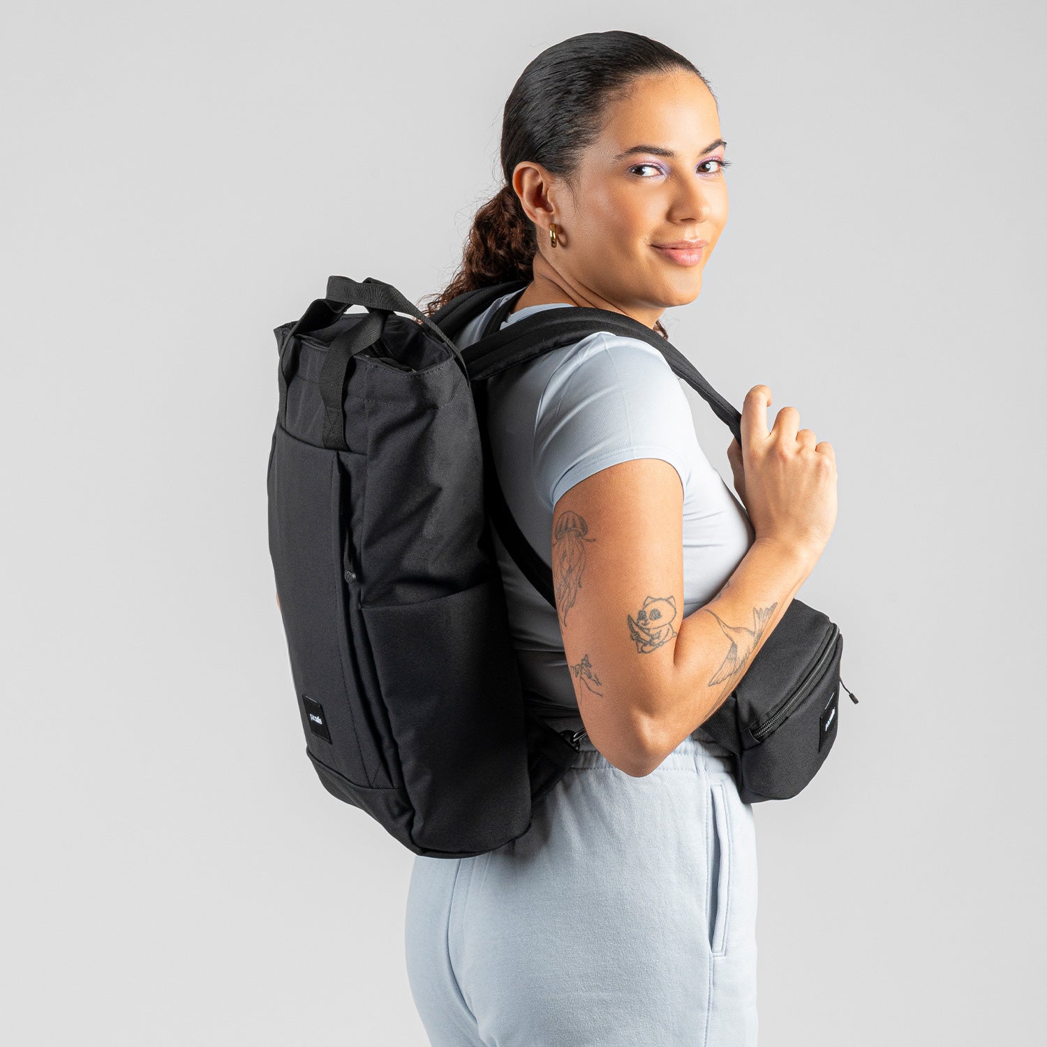 Product image of Pacsafe® GO Anti-Theft Totepack