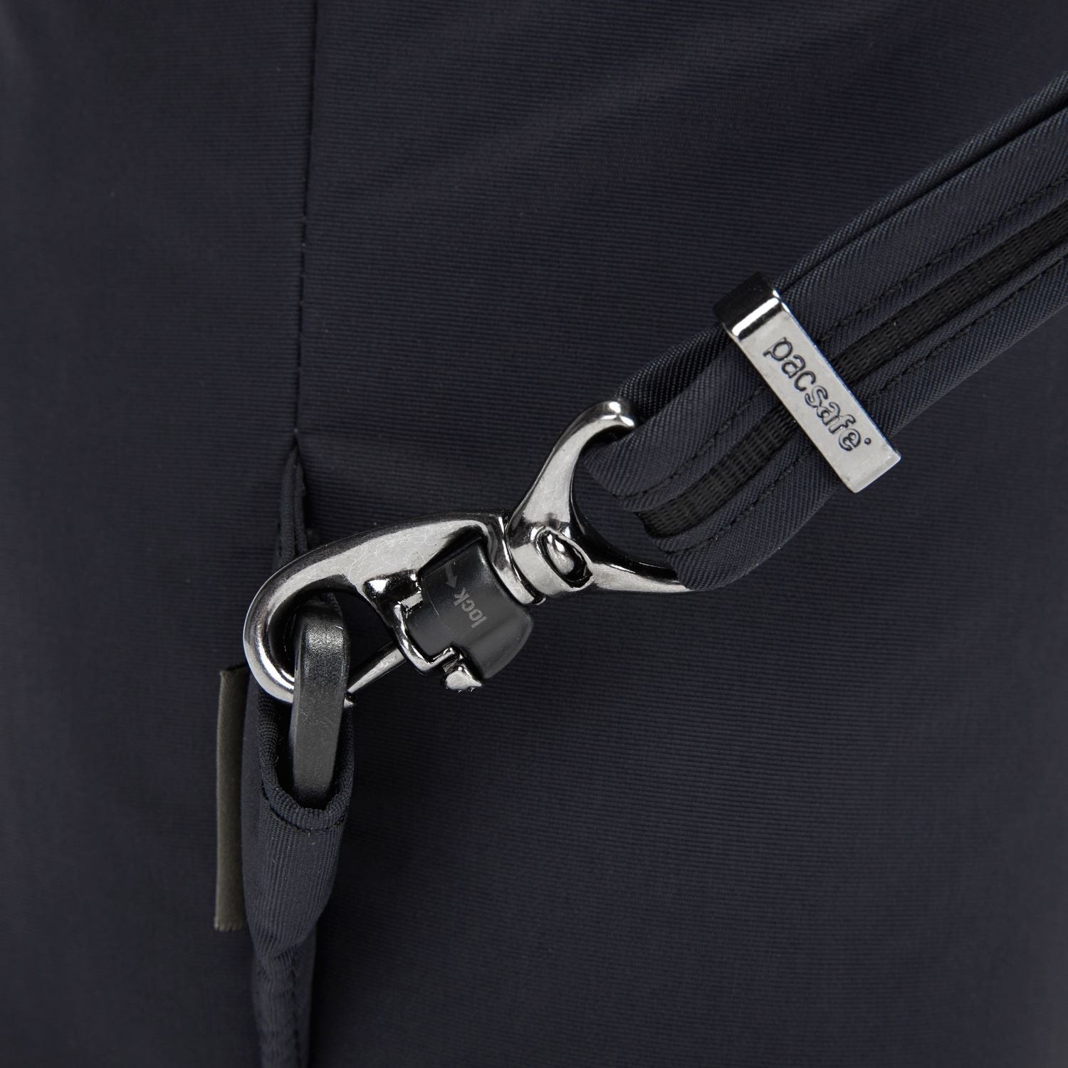 Pacsafe weekender best sale