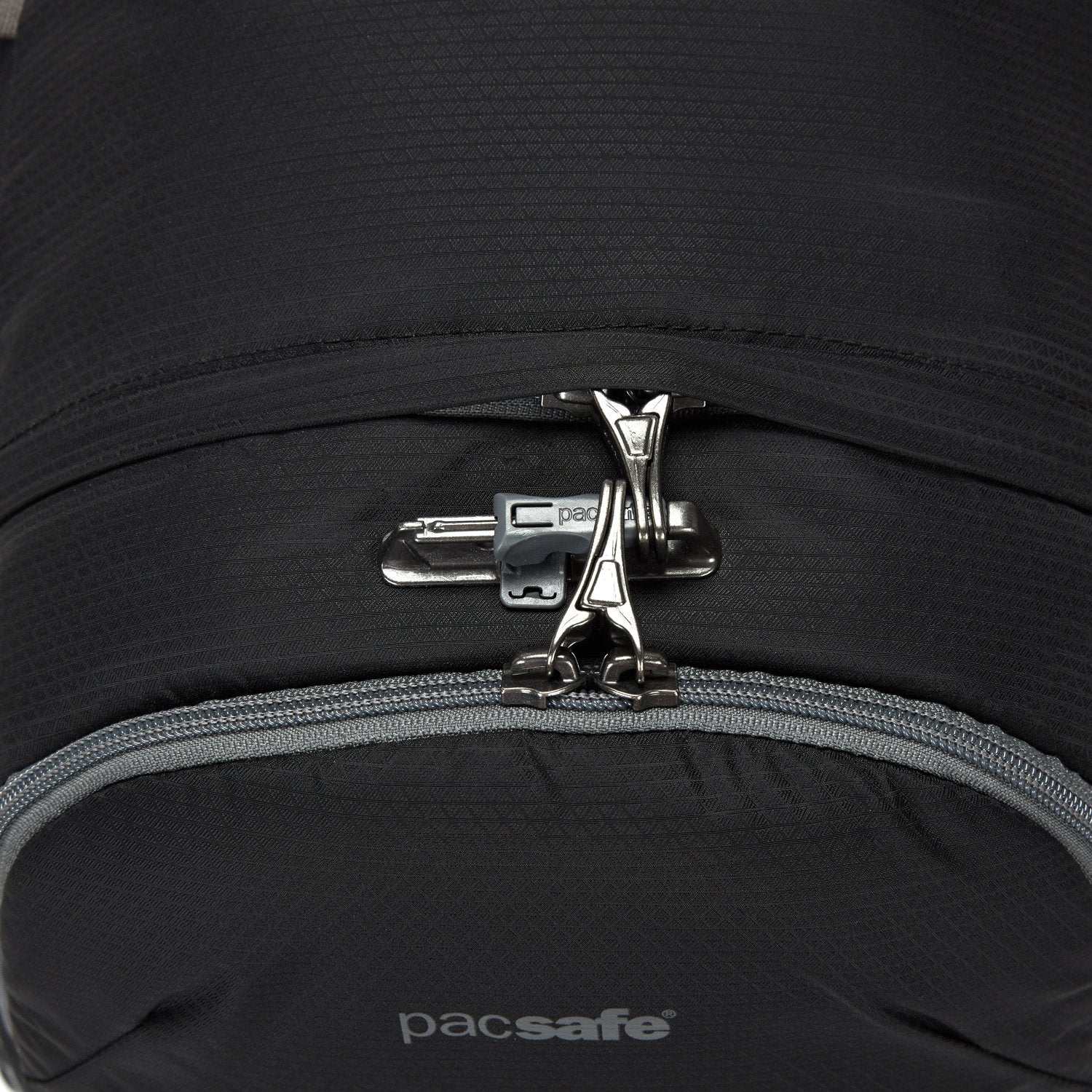 Venturesafe 28L G3 Anti Theft Backpack Pacsafe Pacsafe