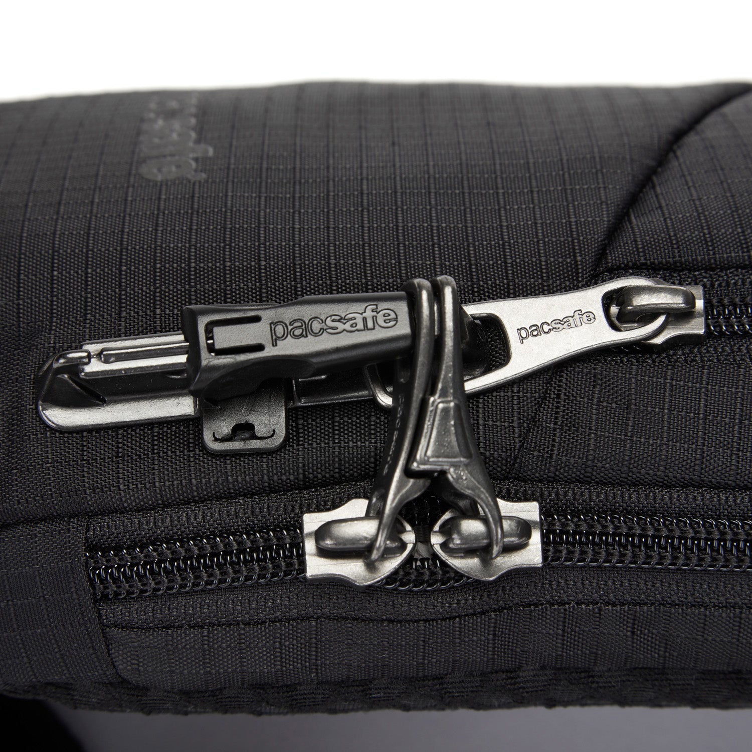 Vibe 150 Anti-Theft Sling Pack — Travel Style Luggage