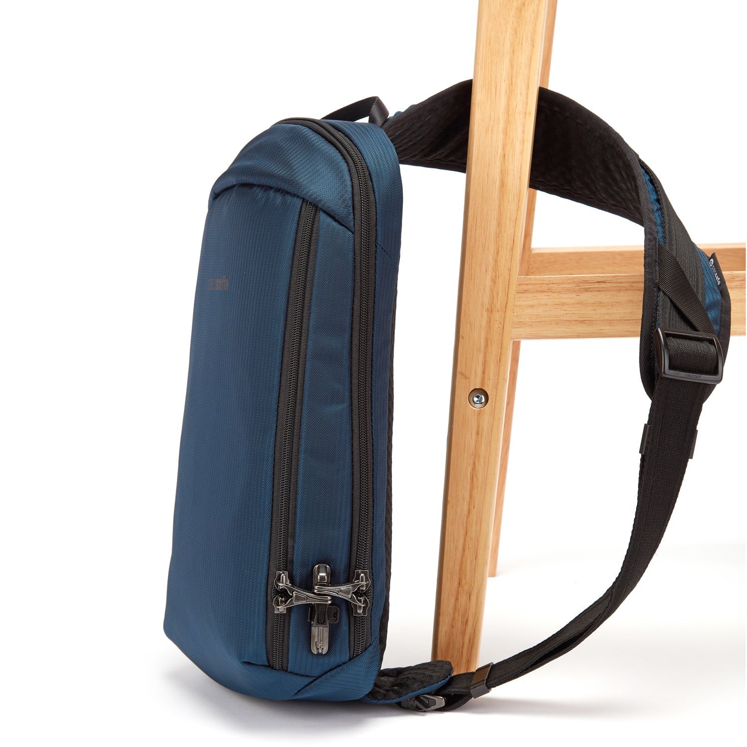 Pacsafe 325 deals