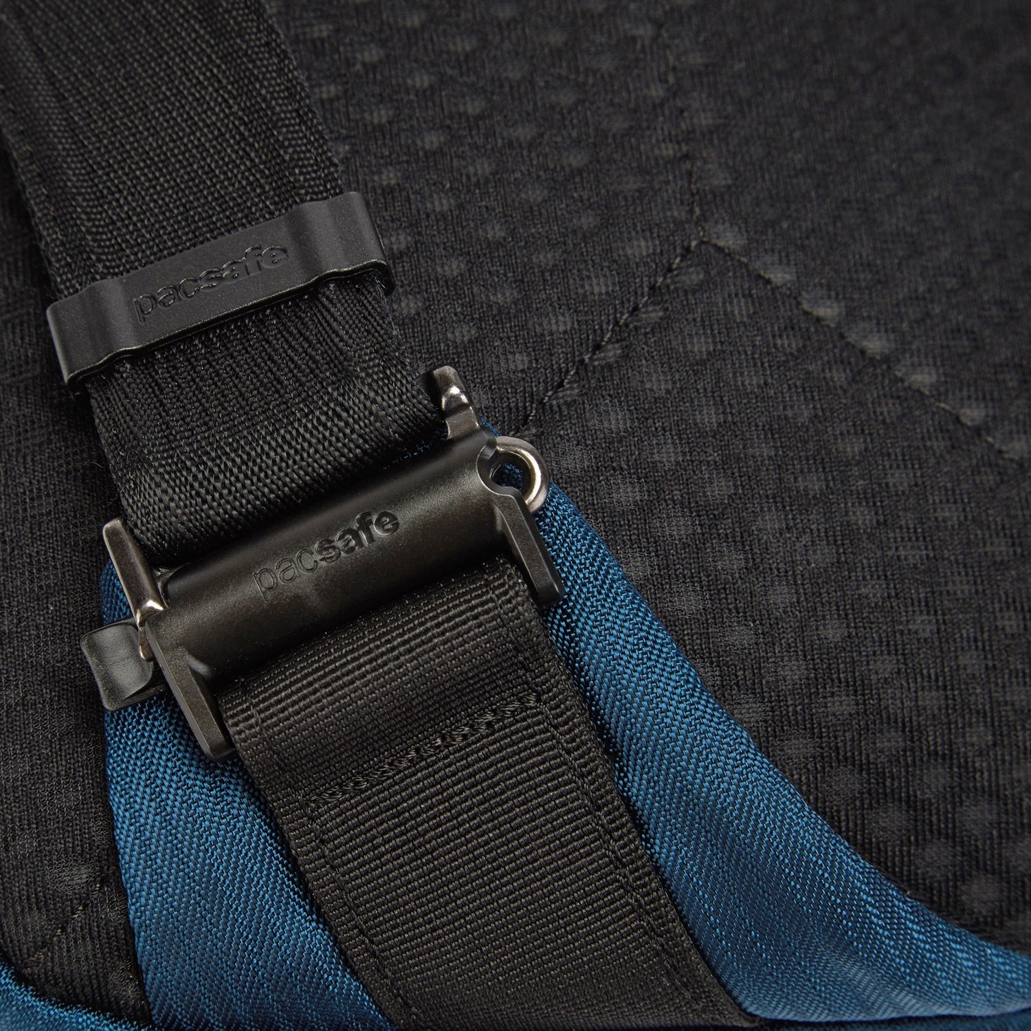 Pacsafe vibe deals 325 waterproof
